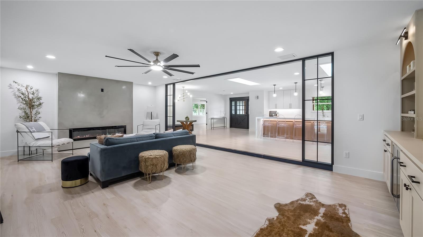 Image 28 of 77 For 15520 Vinola Drive