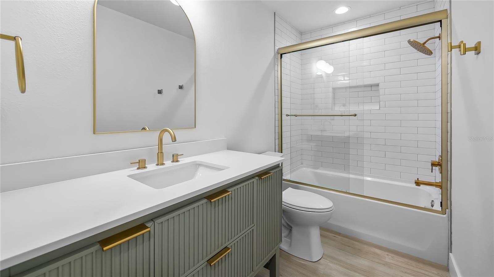 Image 43 of 77 For 15520 Vinola Drive