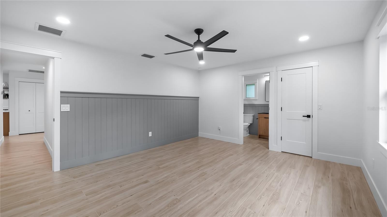 Image 45 of 77 For 15520 Vinola Drive
