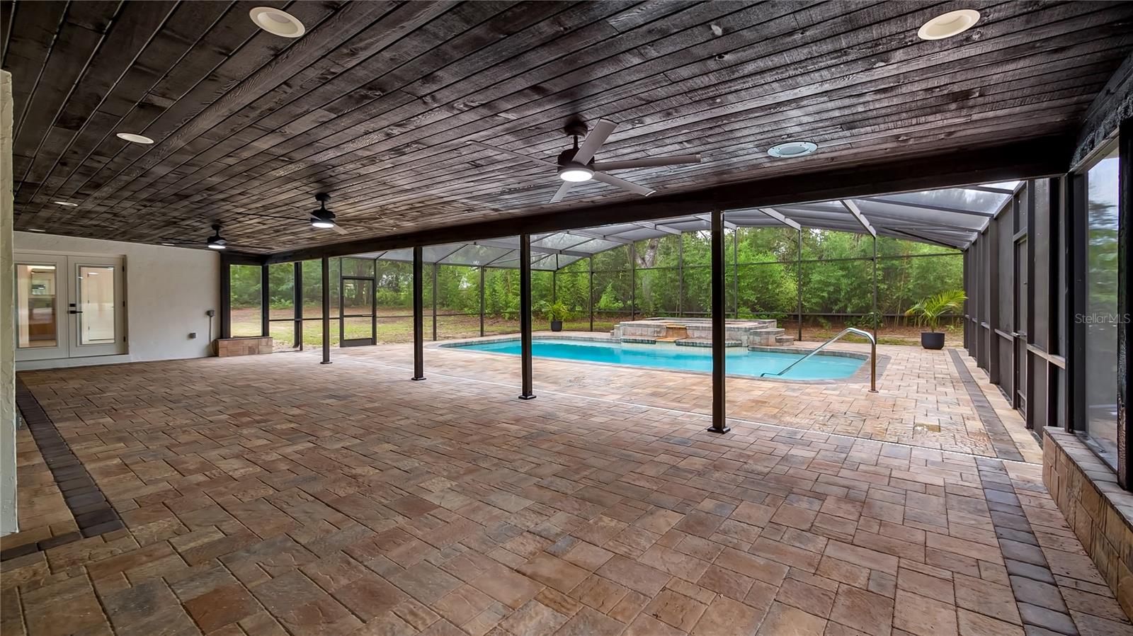 Image 55 of 77 For 15520 Vinola Drive