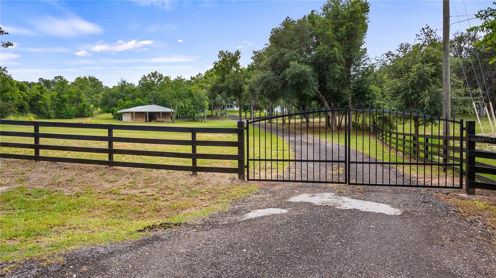 Image 69 of 77 For 15520 Vinola Drive