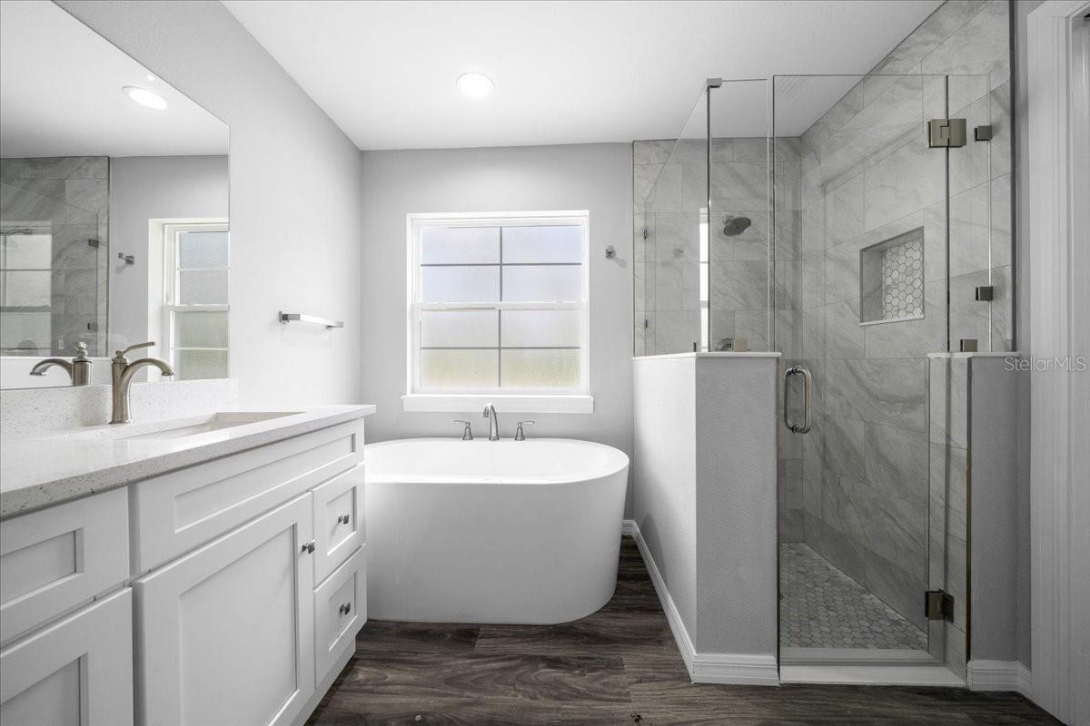 Listing photo id 13 for 6755 Edelweiss Way
