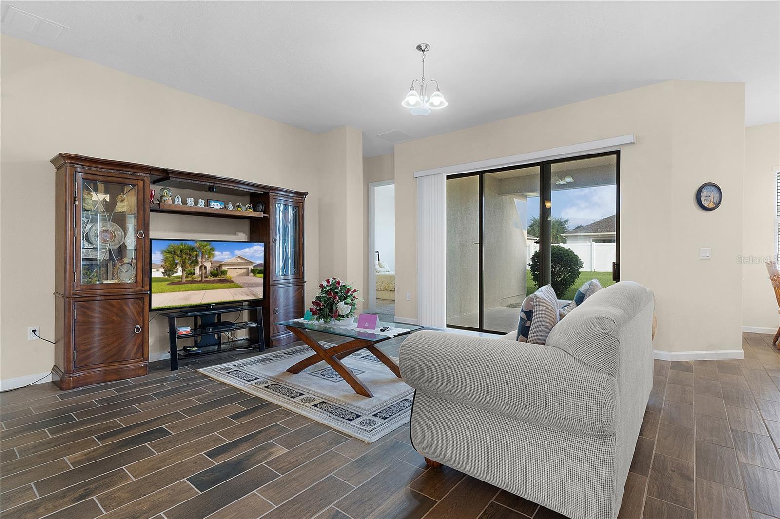 Image 6 of 55 For 309 Misty Haven Drive
