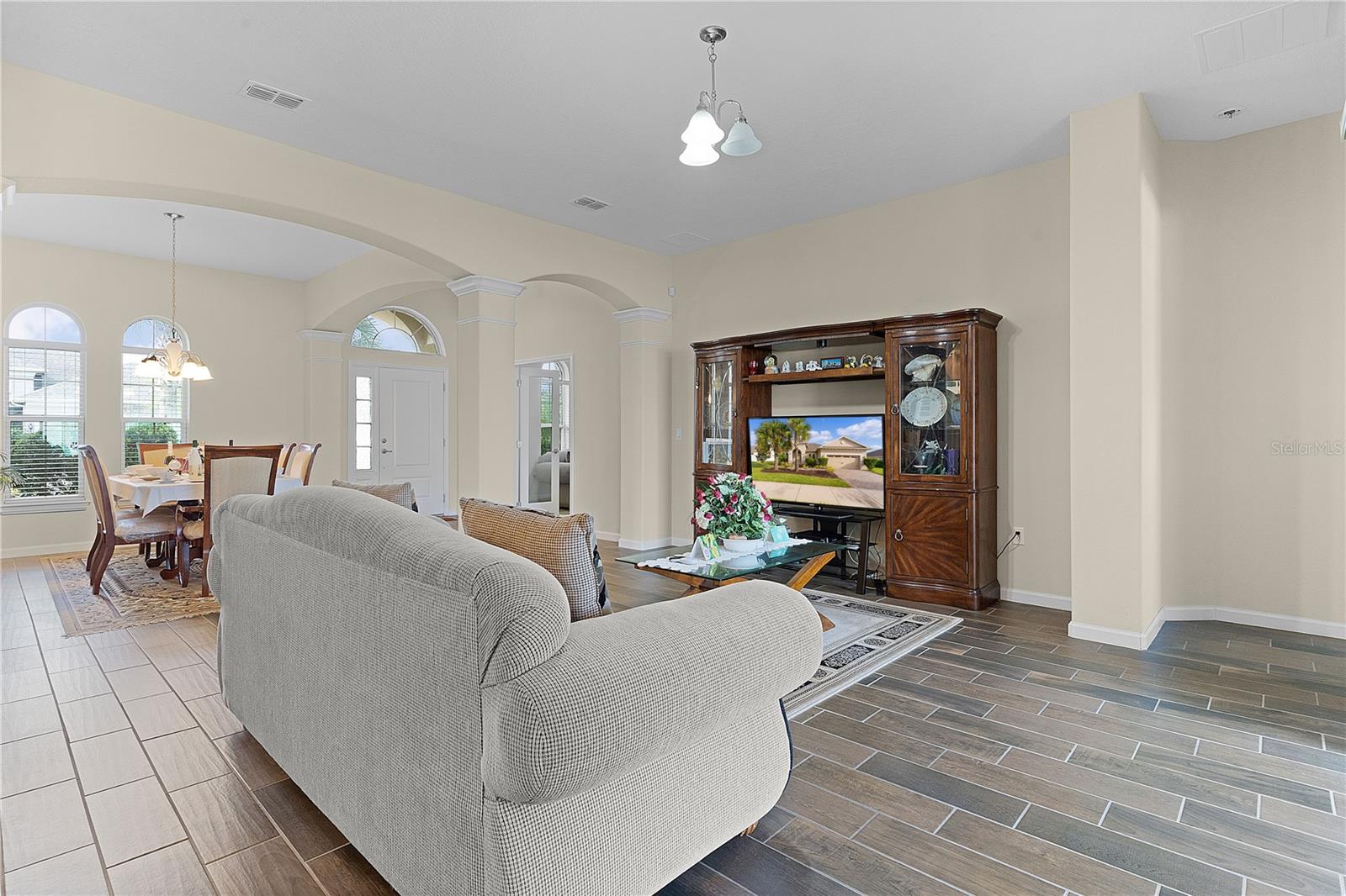 Image 8 of 55 For 309 Misty Haven Drive
