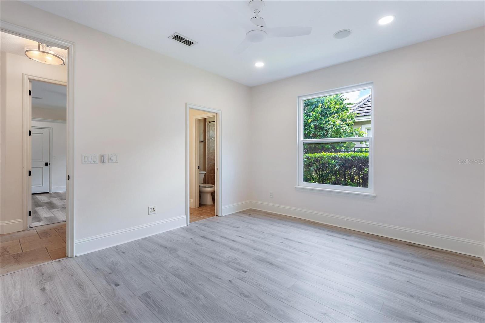 Image 55 of 70 For 5137 Tildens Grove Boulevard
