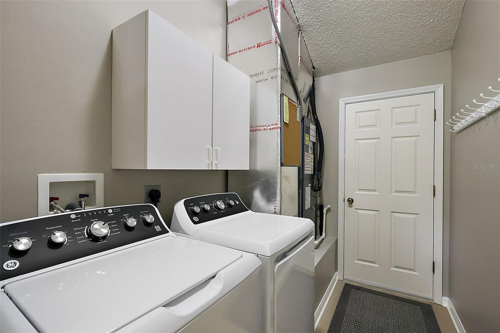 Image 16 of 28 For 1268 Camero Drive