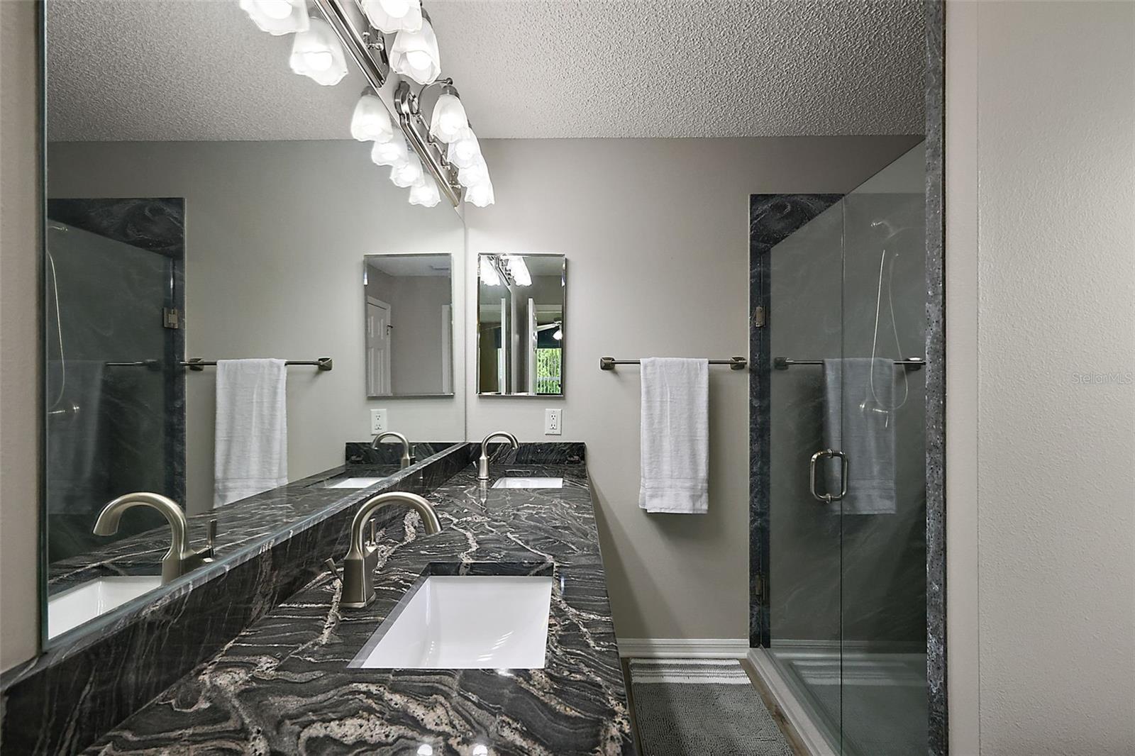 Image 19 of 28 For 1268 Camero Drive
