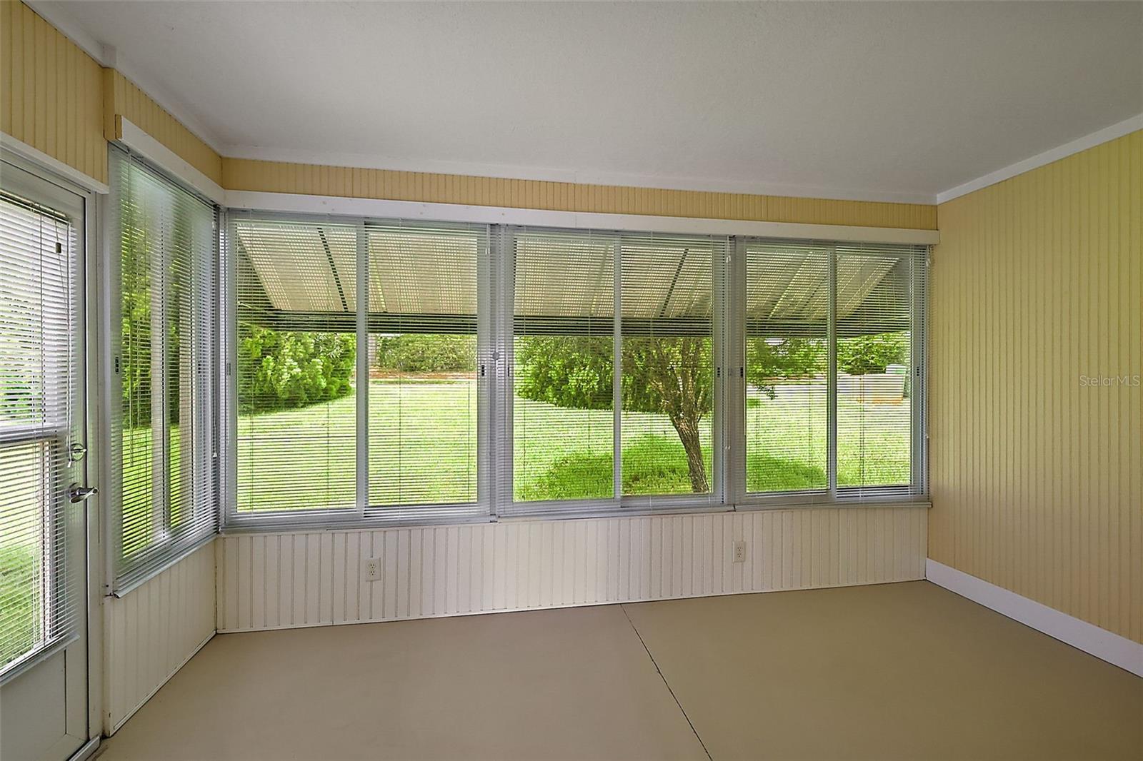 Image 24 of 28 For 1268 Camero Drive