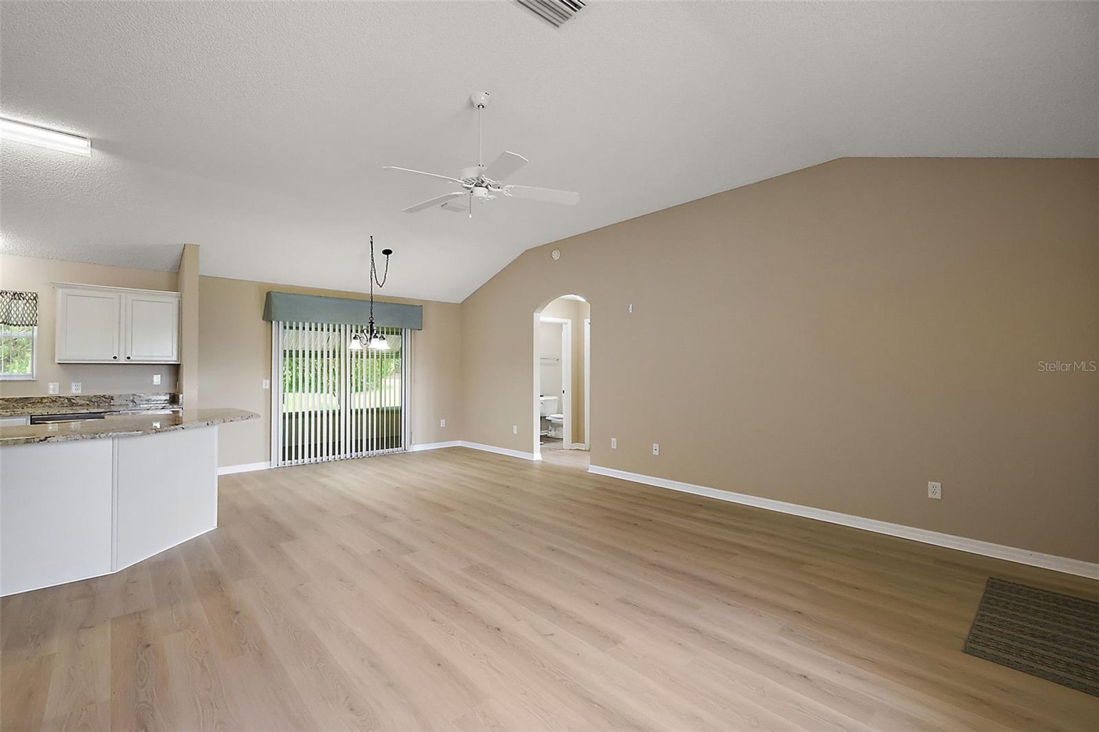 Image 9 of 28 For 1268 Camero Drive