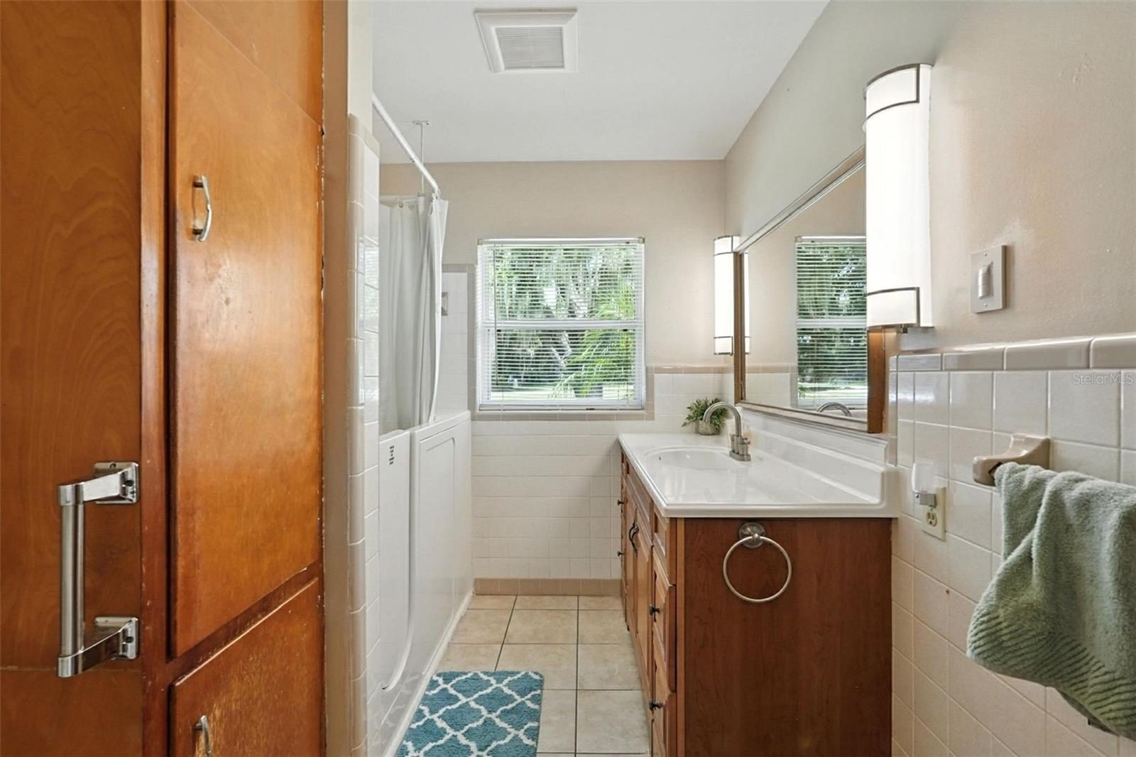 Image 21 of 57 For 32721 Lake Eustis Drive