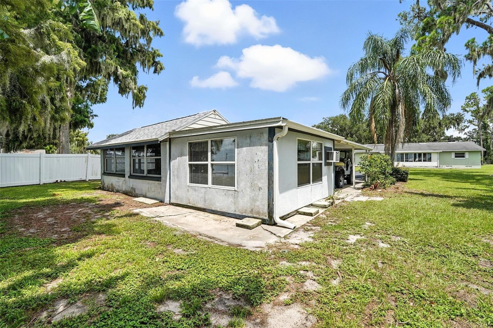 Image 30 of 57 For 32721 Lake Eustis Drive