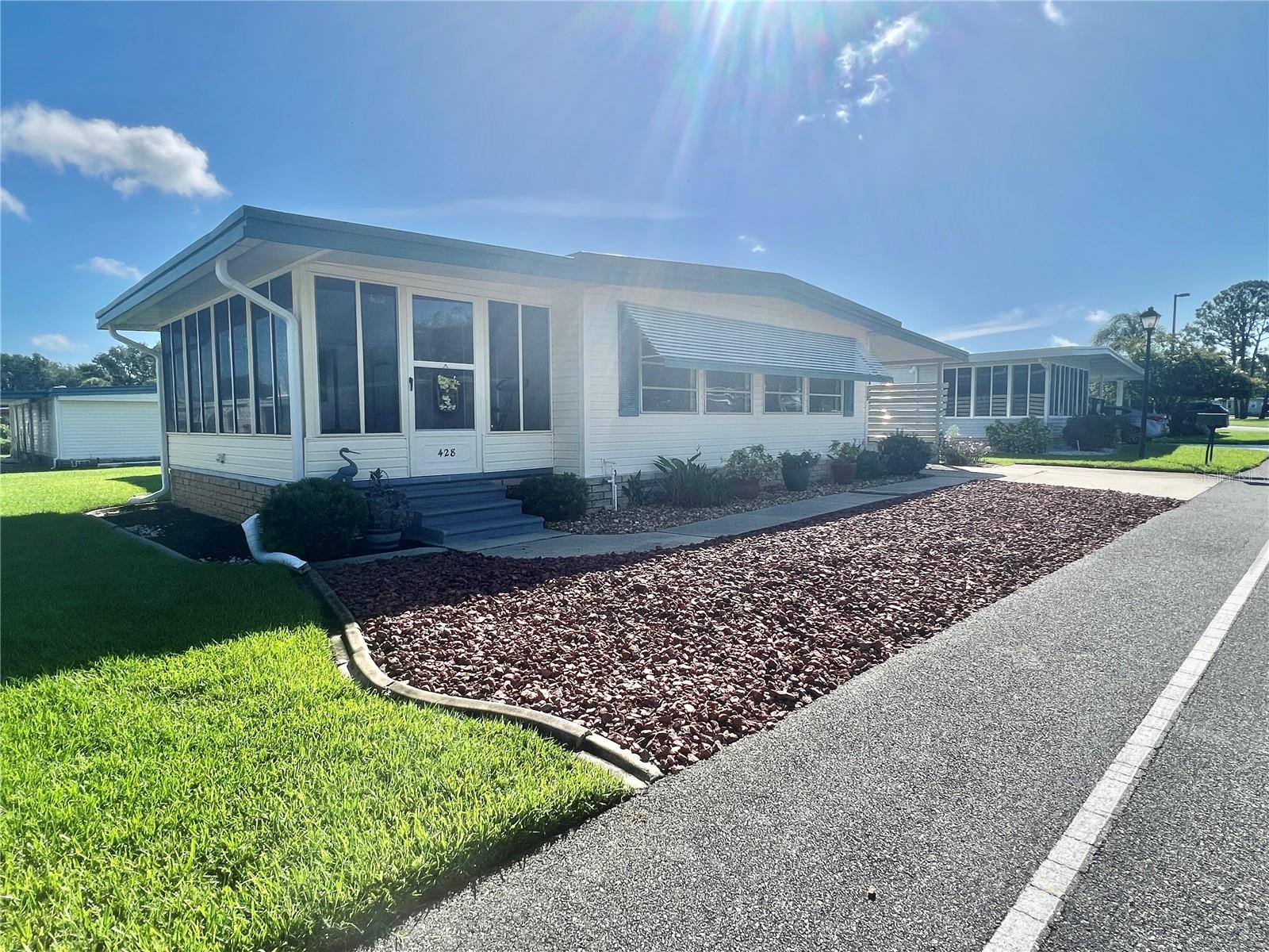 Image 8 of 49 For 428 Hawthorne Boulevard