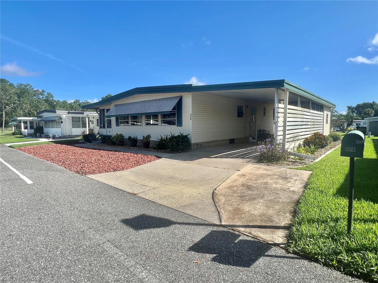 Image 9 of 49 For 428 Hawthorne Boulevard