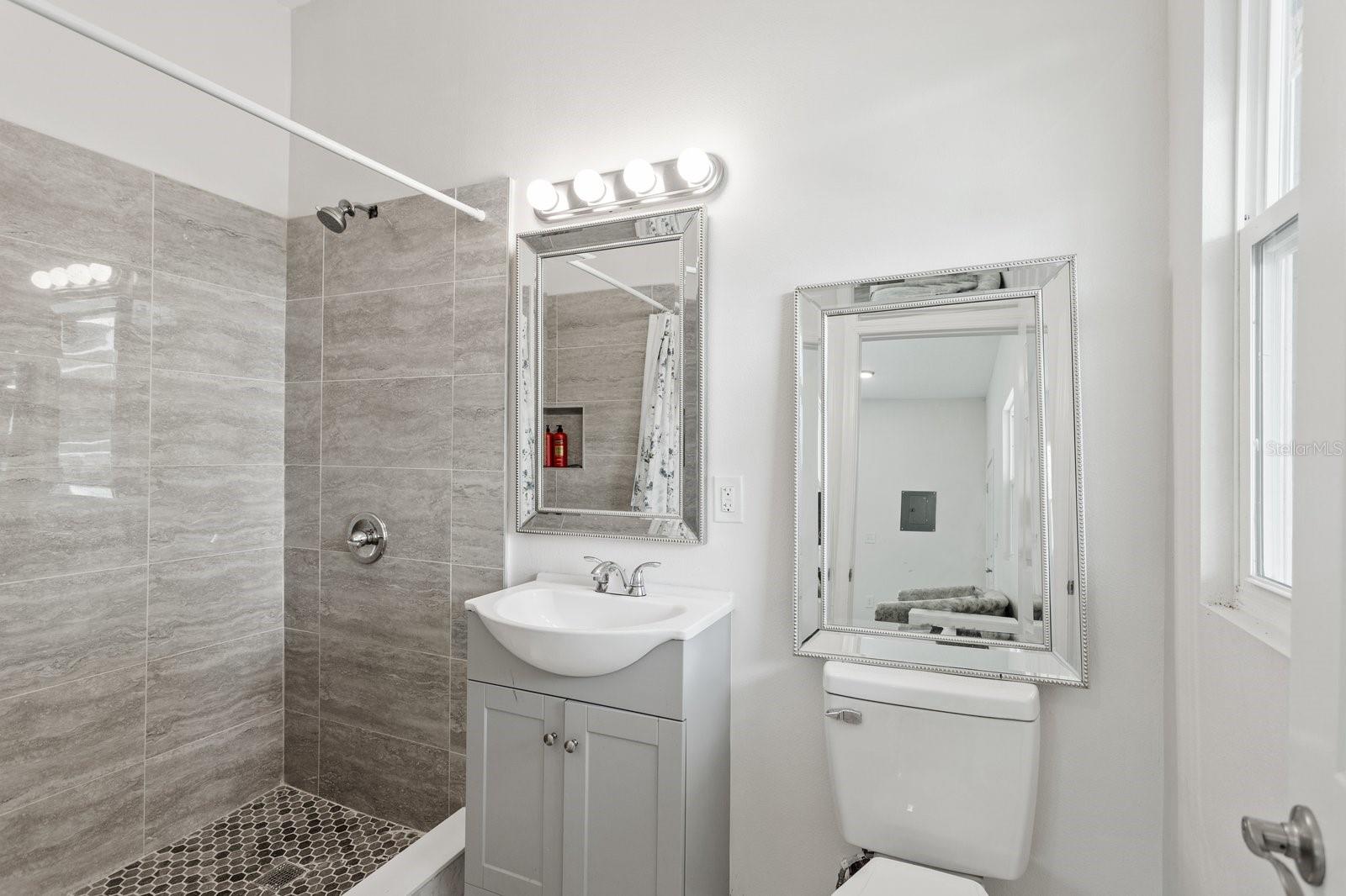 Image 41 of 59 For 11511 Mattioda Road