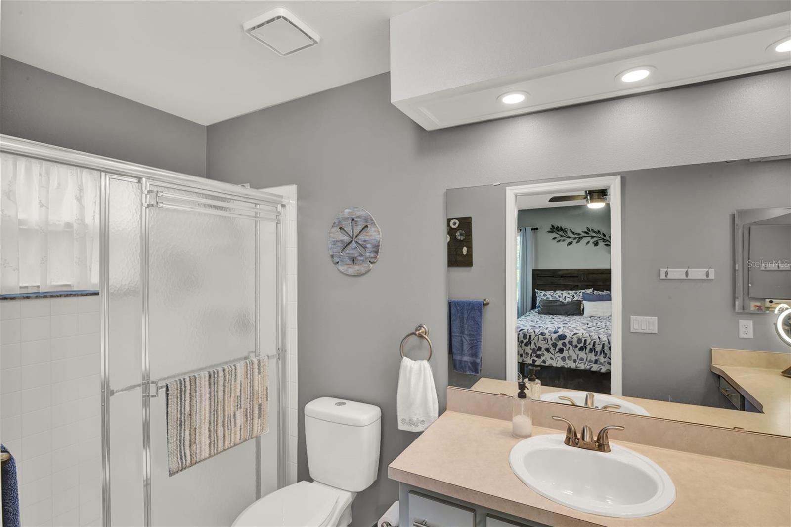 Image 17 of 32 For 5648 Laver Street