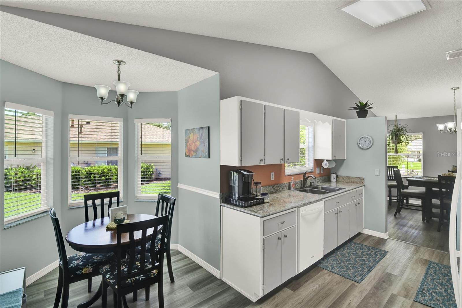 Image 9 of 32 For 5648 Laver Street