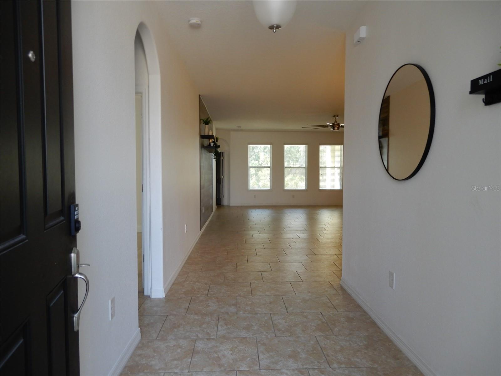 Image 2 of 33 For 1408 Diamond Loop Drive