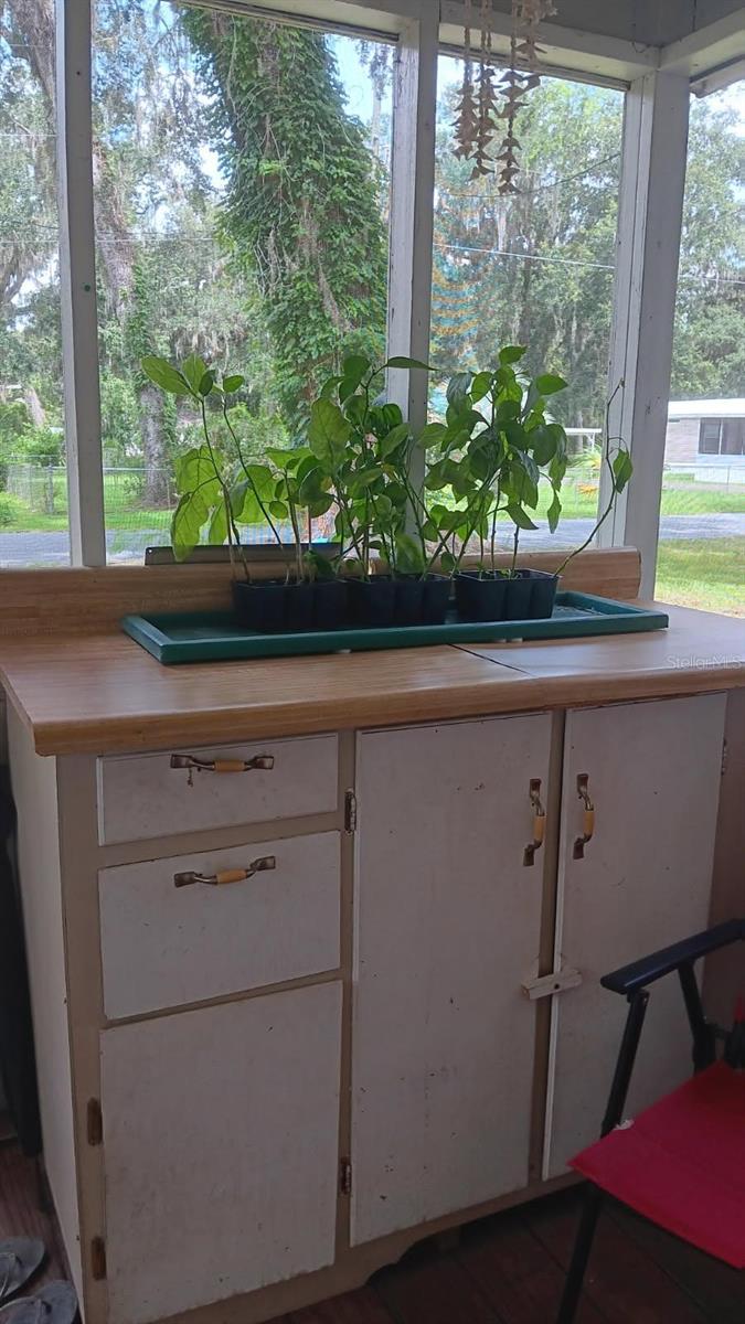 Image 18 of 20 For 2693 Cr 426f