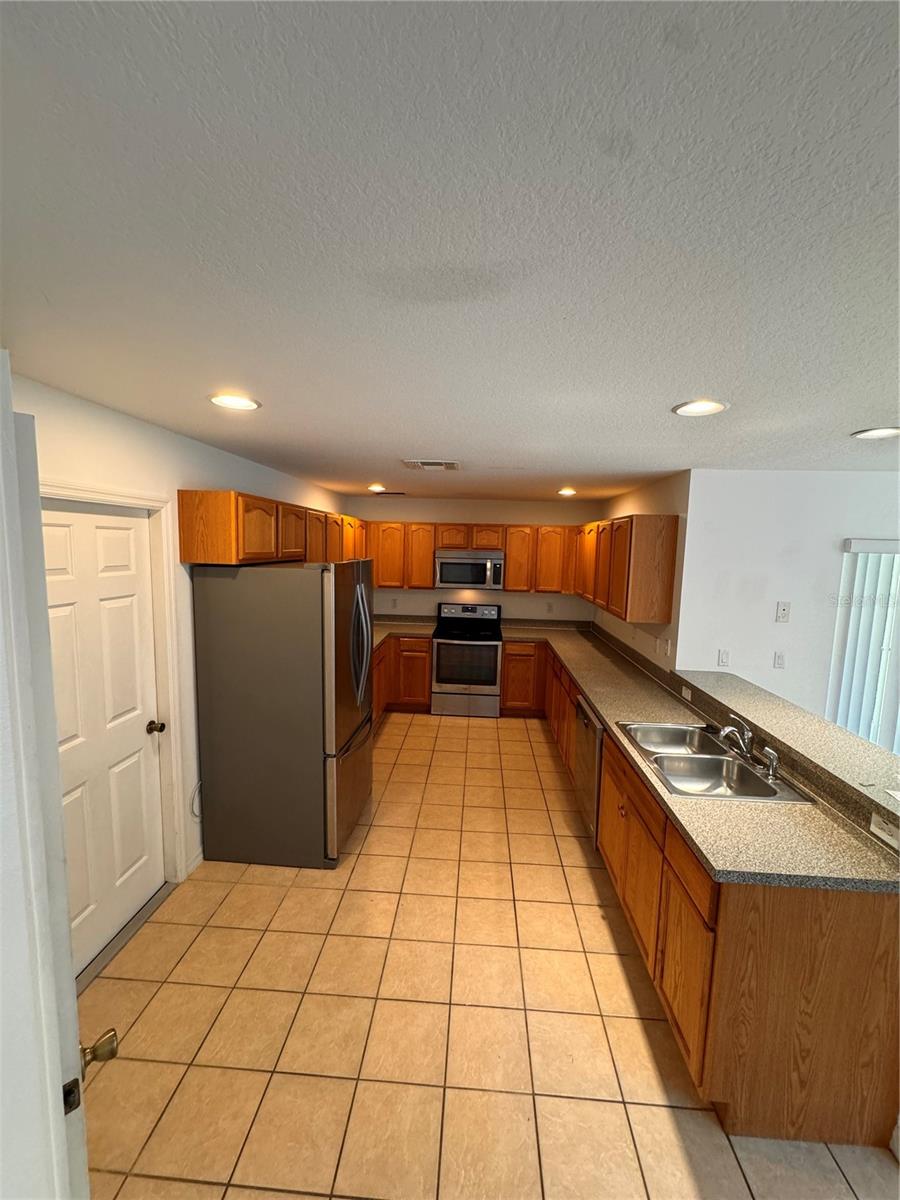 Image 10 of 25 For 223 Granada Boulevard