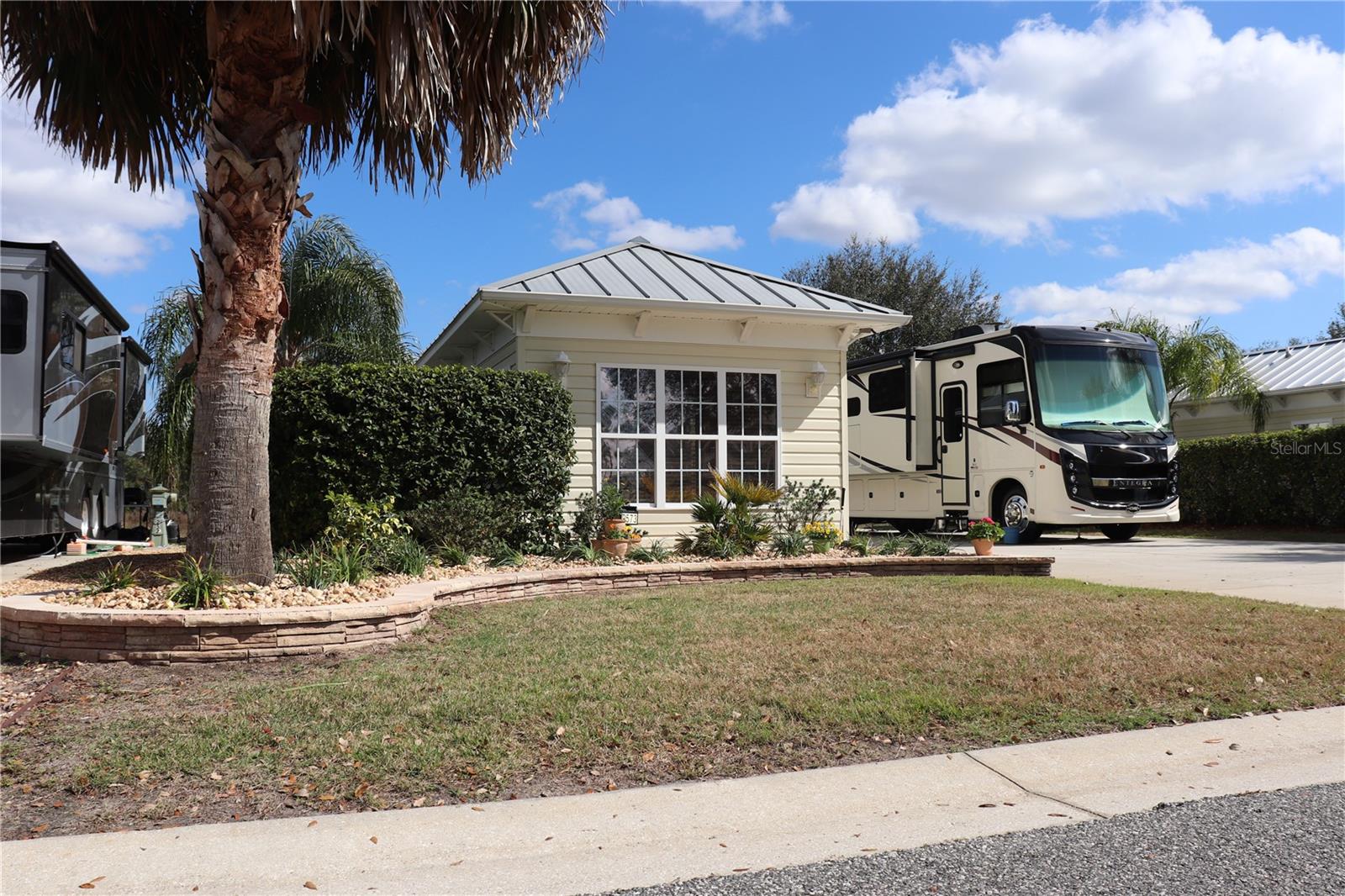 Image 3 of 37 For 9573 49th Terrace