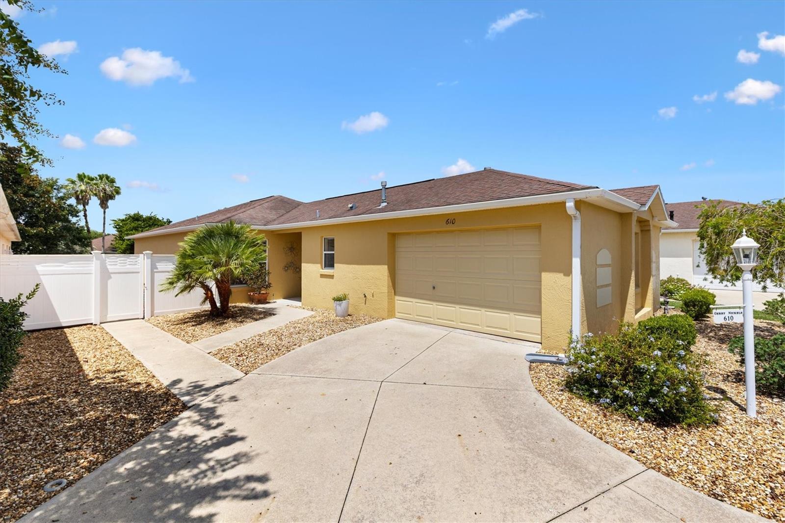 Image 2 of 42 For 610 Danbury Street