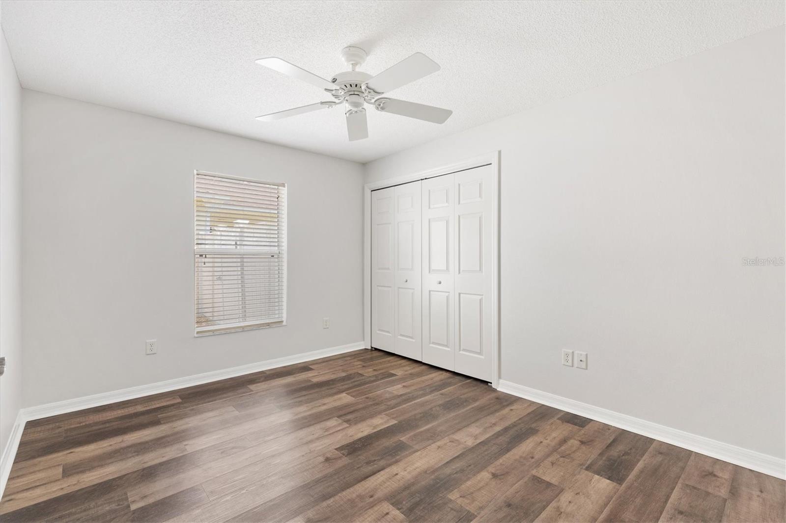 Image 23 of 42 For 610 Danbury Street