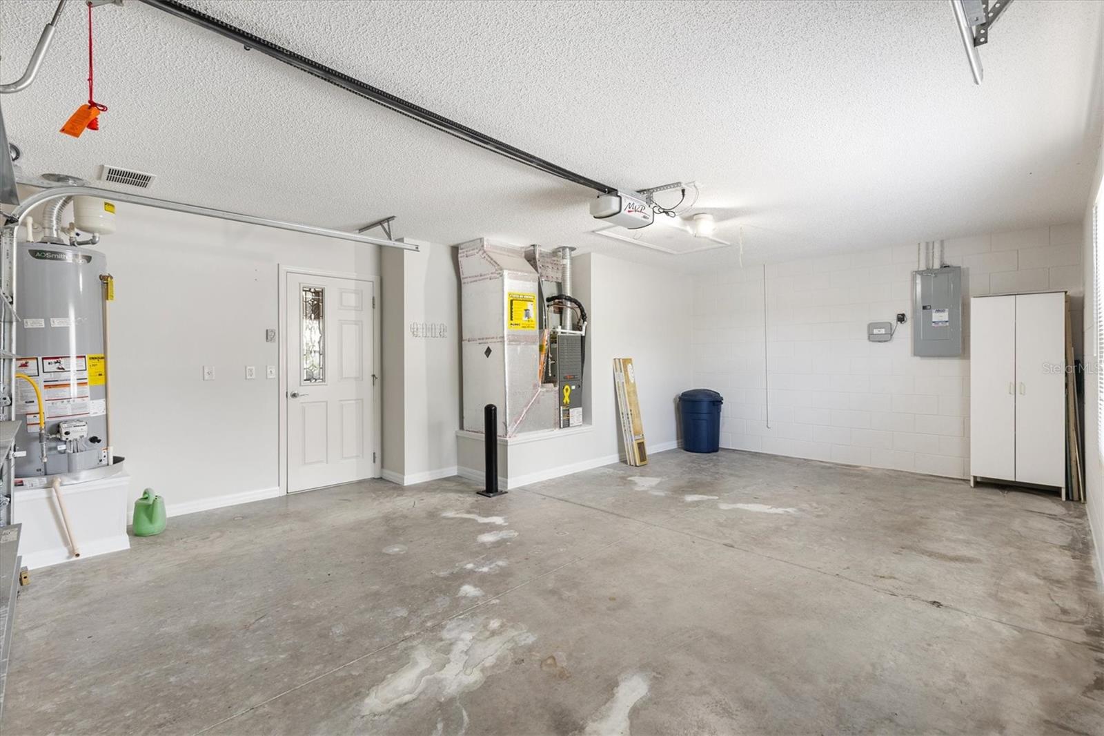 Image 32 of 42 For 610 Danbury Street