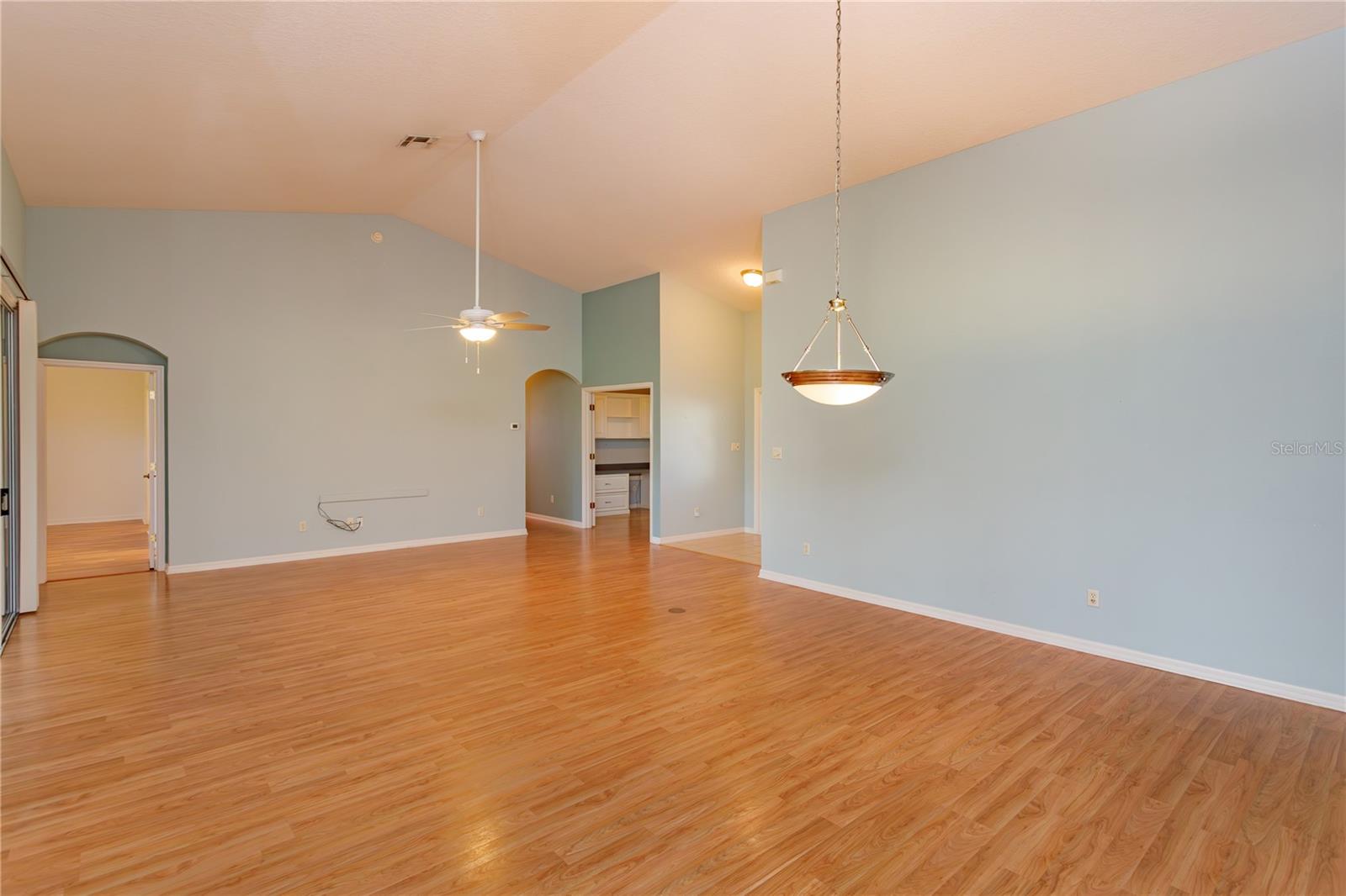 Image 14 of 39 For 24502 Parlange Court