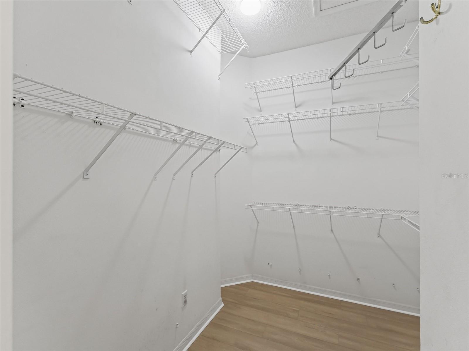 Image 13 of 31 For 1305 Santa Maria Avenue