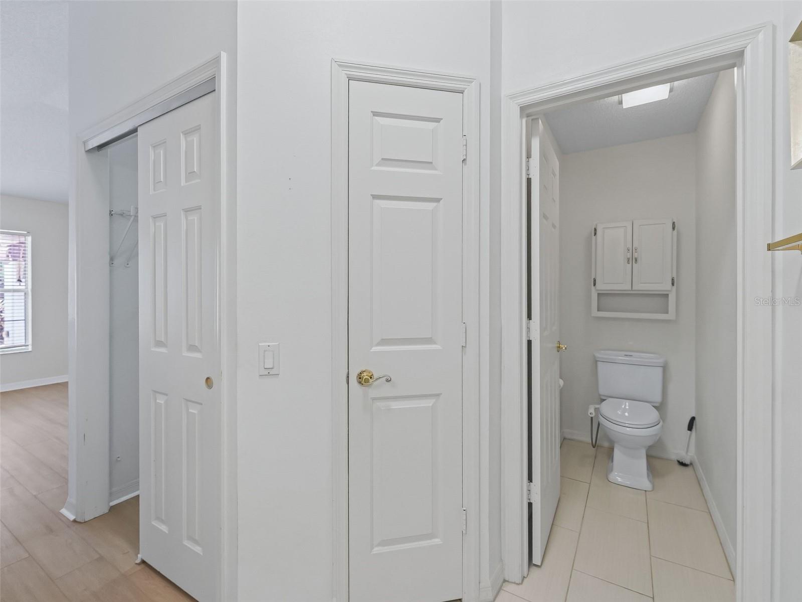 Image 14 of 31 For 1305 Santa Maria Avenue