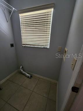 Image 12 of 12 For 2329 Myer Avenue 2