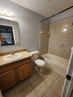 Image 9 of 12 For 2329 Myer Avenue 2