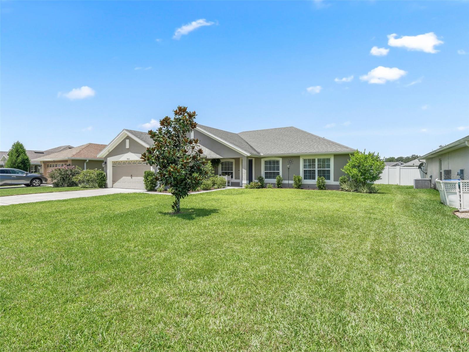 Image 3 of 36 For 9806 Pepper Tree Place