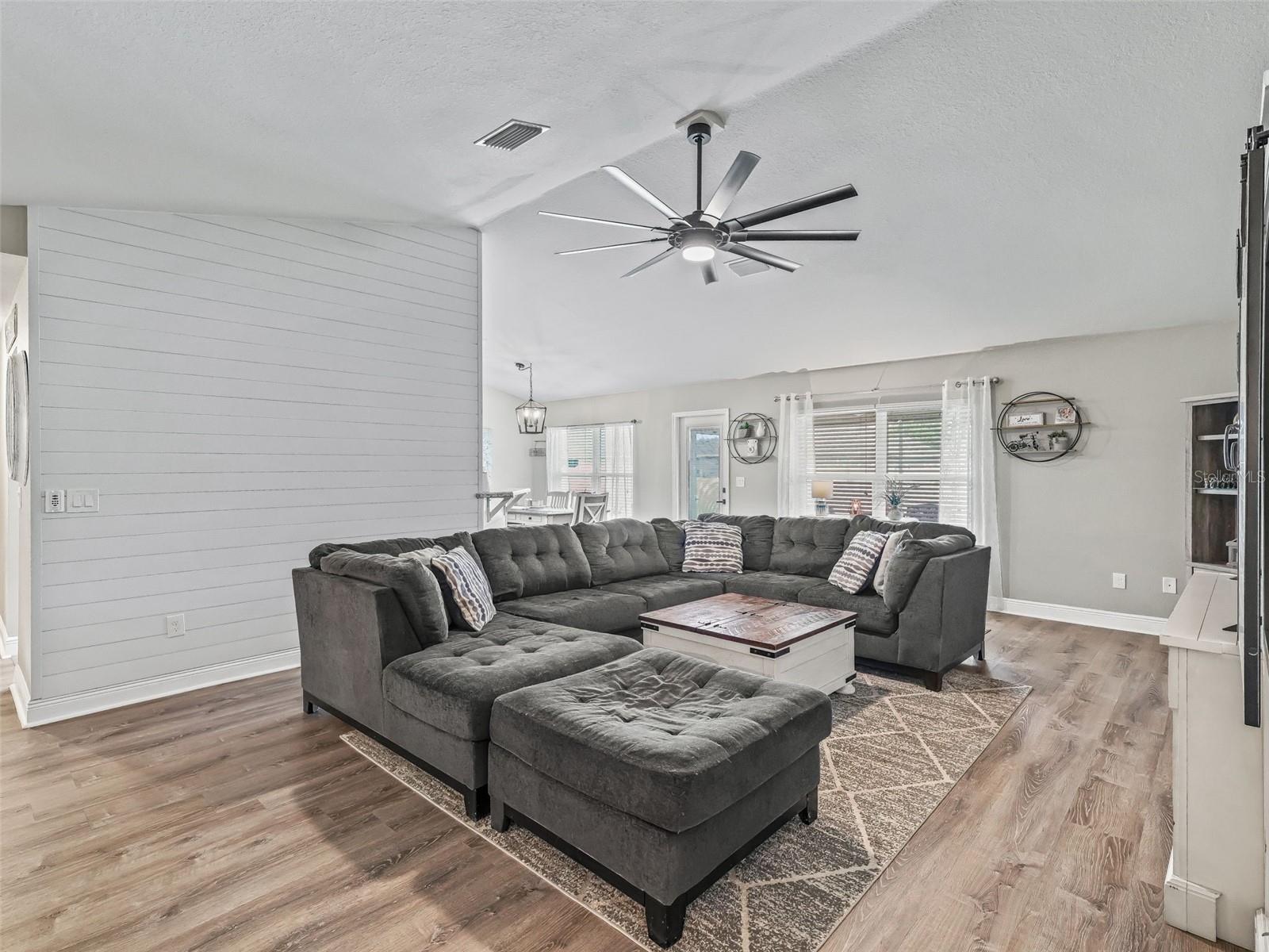 Image 9 of 36 For 9806 Pepper Tree Place