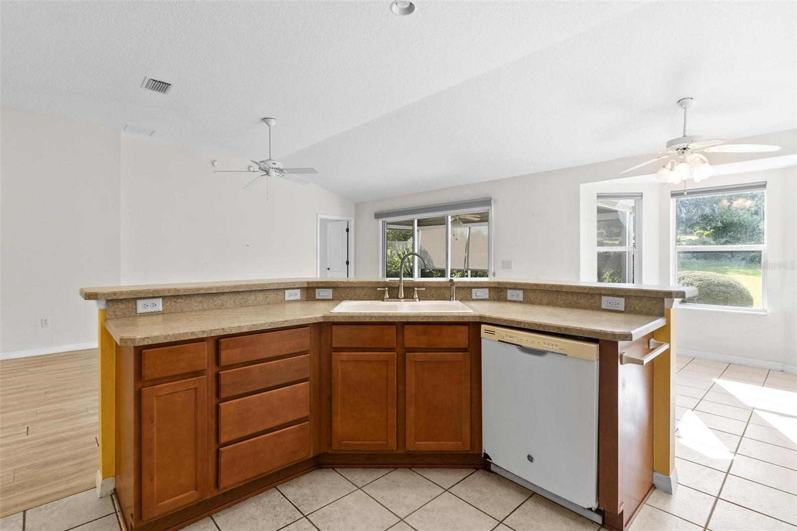 Image 14 of 44 For 471 Gaskin Lane