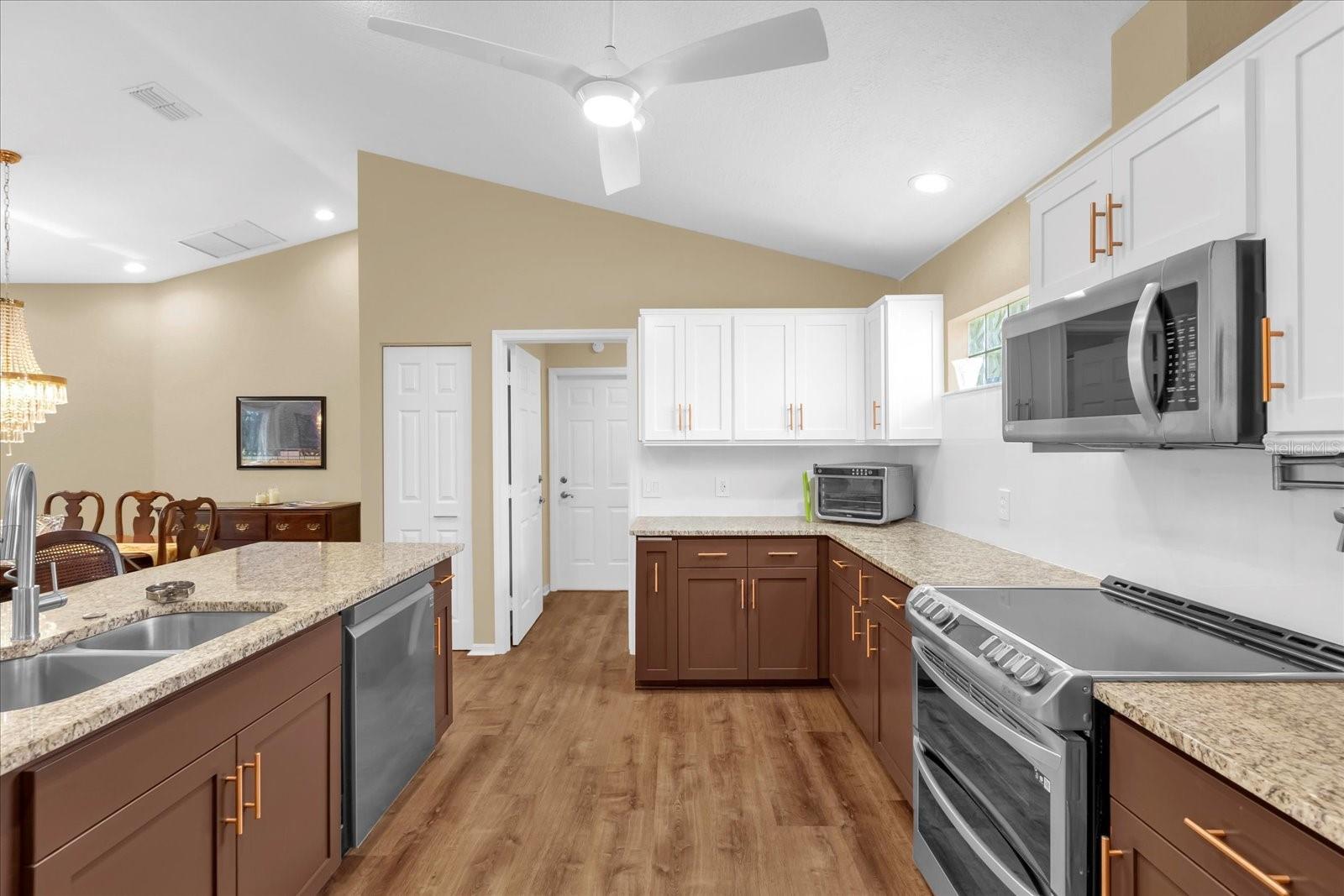 Image 11 of 45 For 11396 178th Place