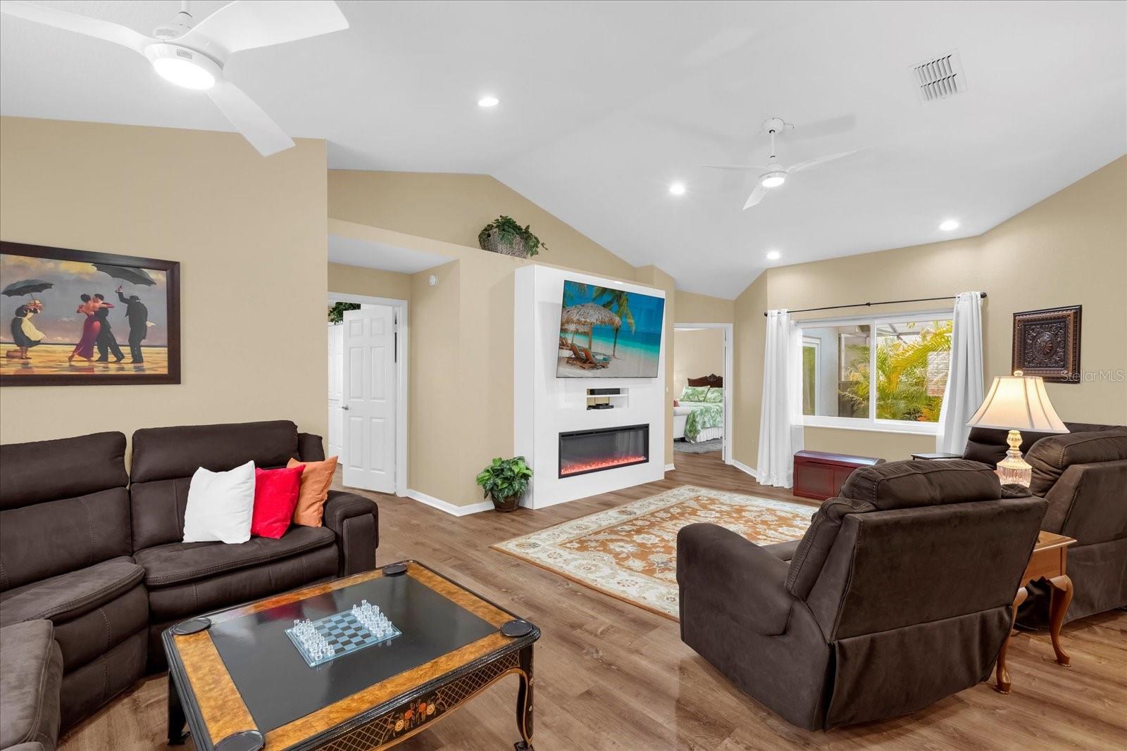 Image 20 of 45 For 11396 178th Place