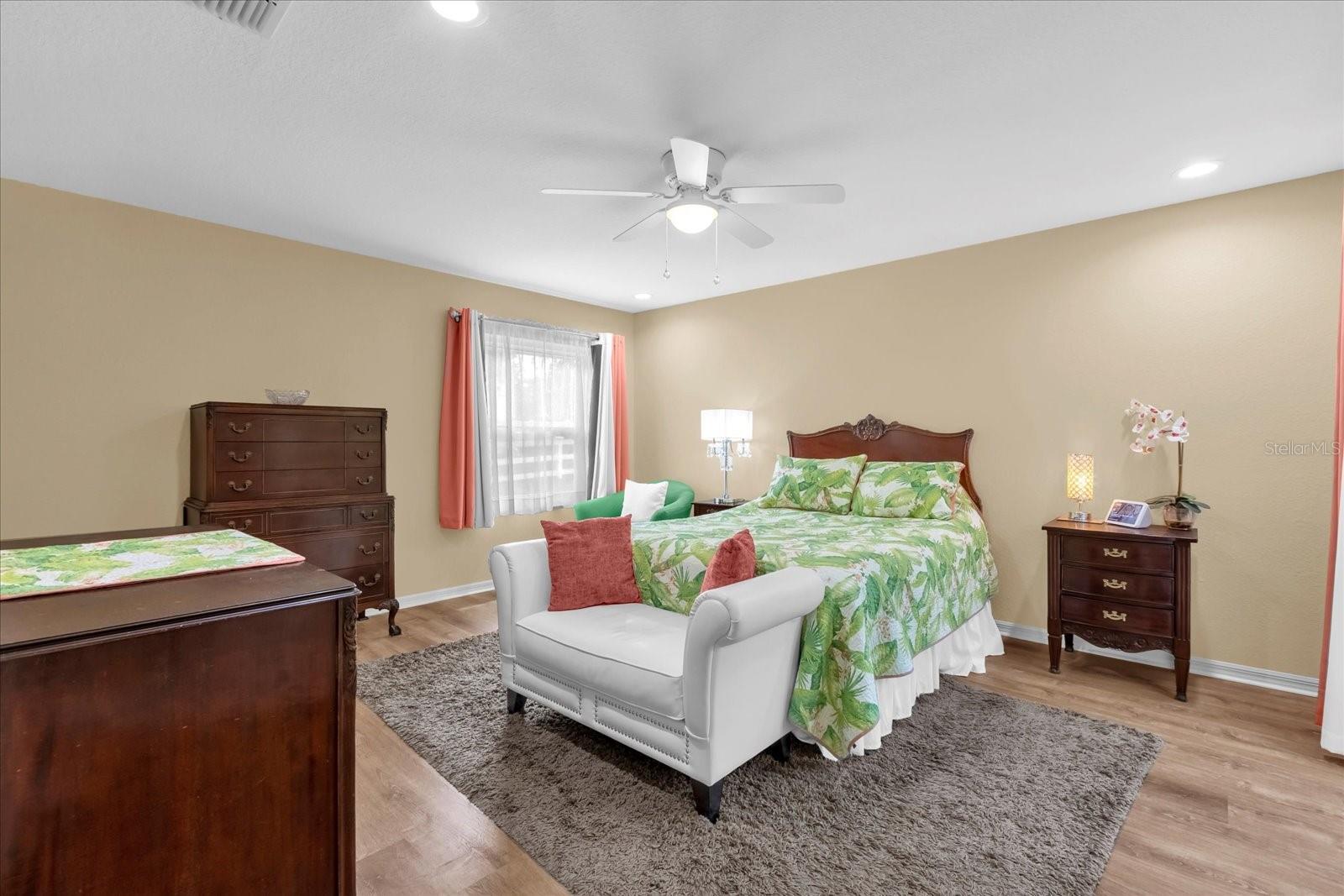 Image 31 of 45 For 11396 178th Place