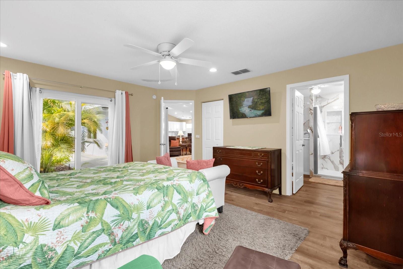 Image 32 of 45 For 11396 178th Place