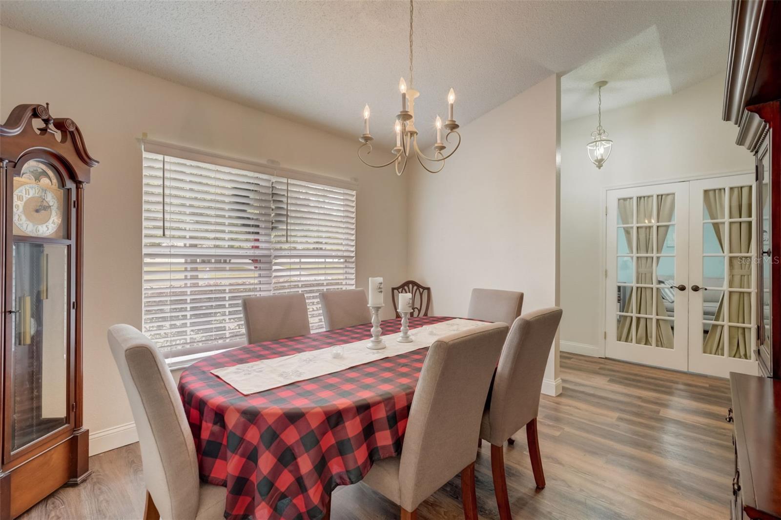 Image 6 of 20 For 2236 Lake Pointe Circle