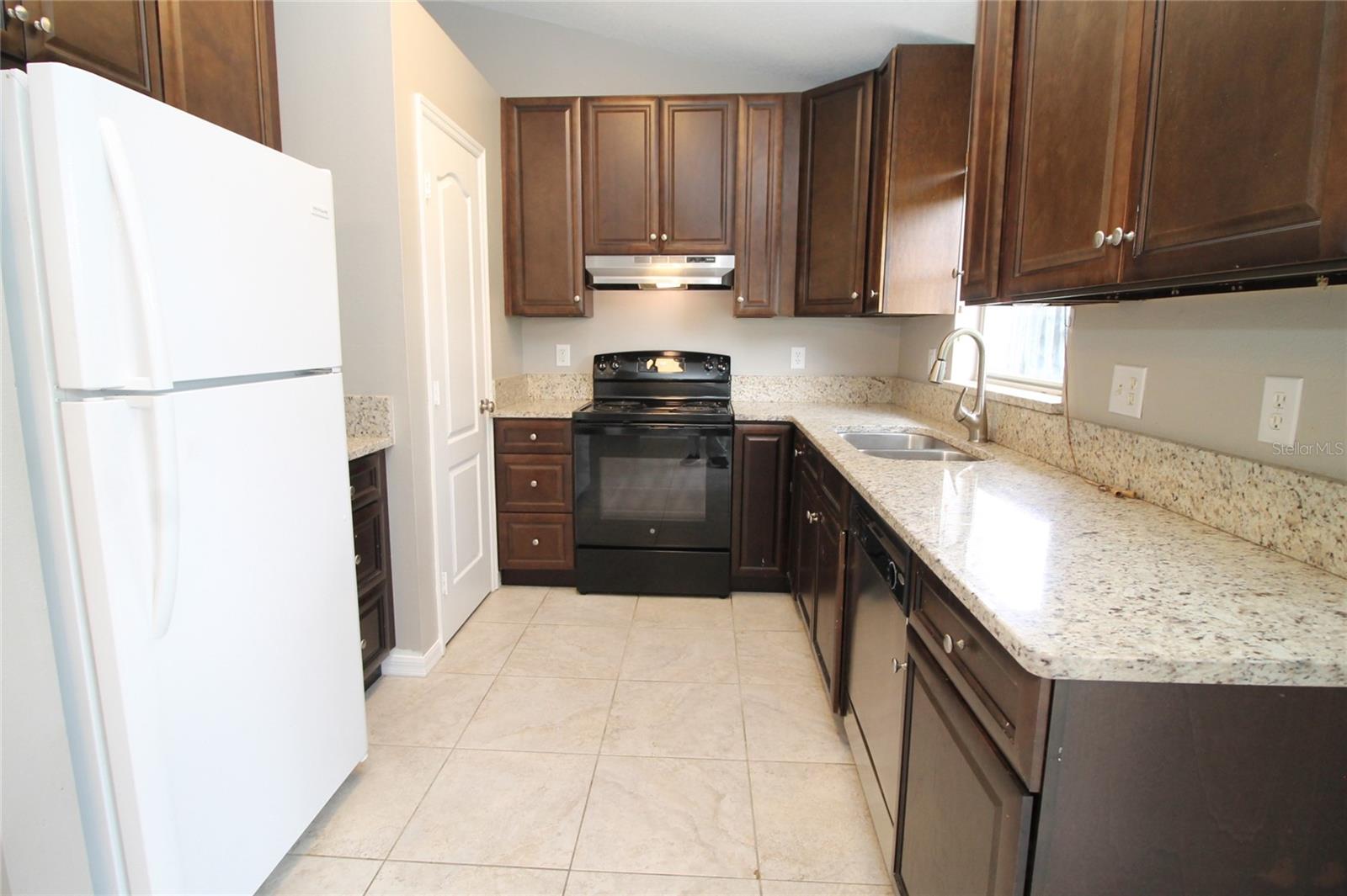 Image 3 of 19 For 1110 Chelsea Parc Drive