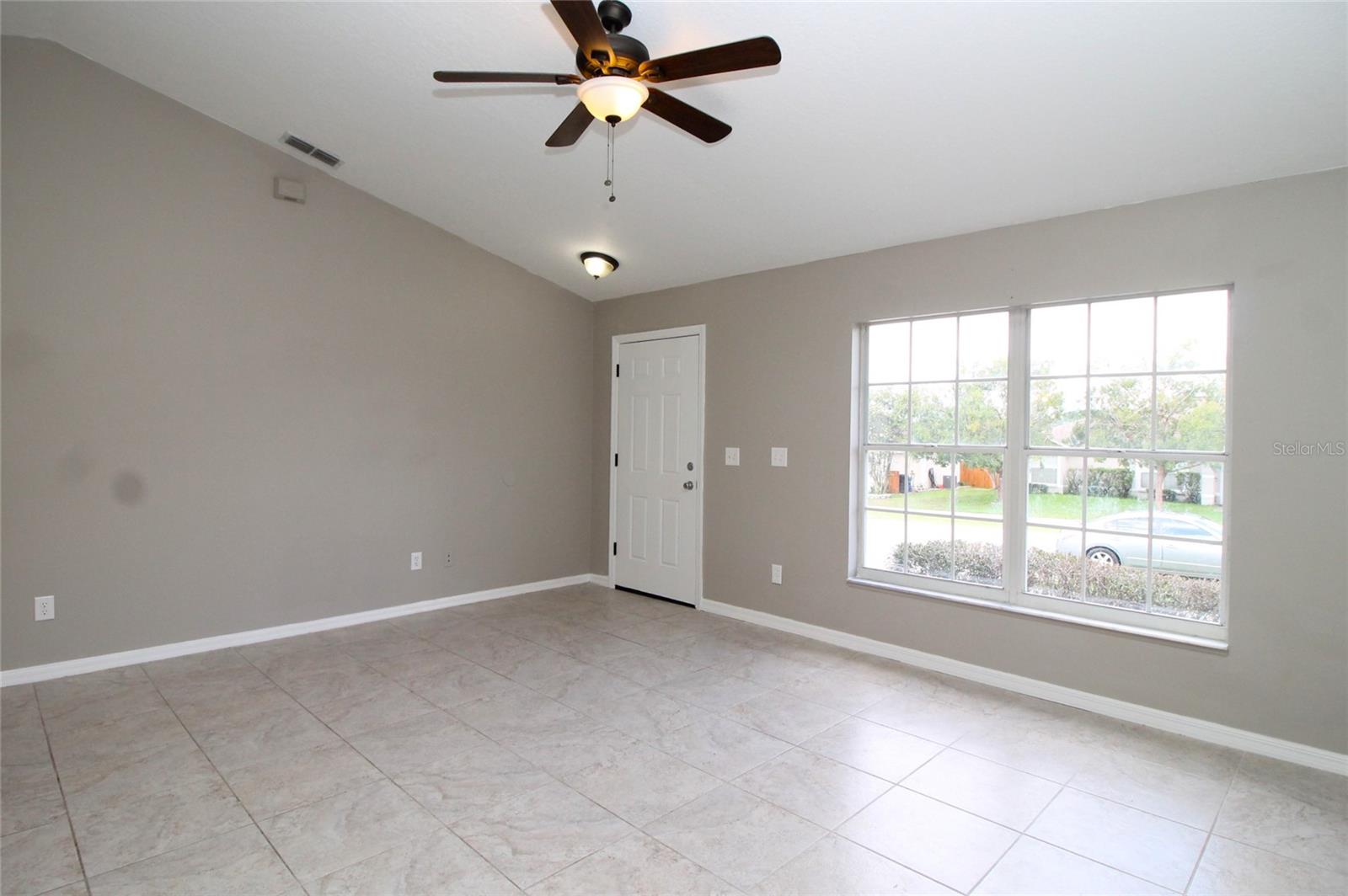 Image 9 of 19 For 1110 Chelsea Parc Drive