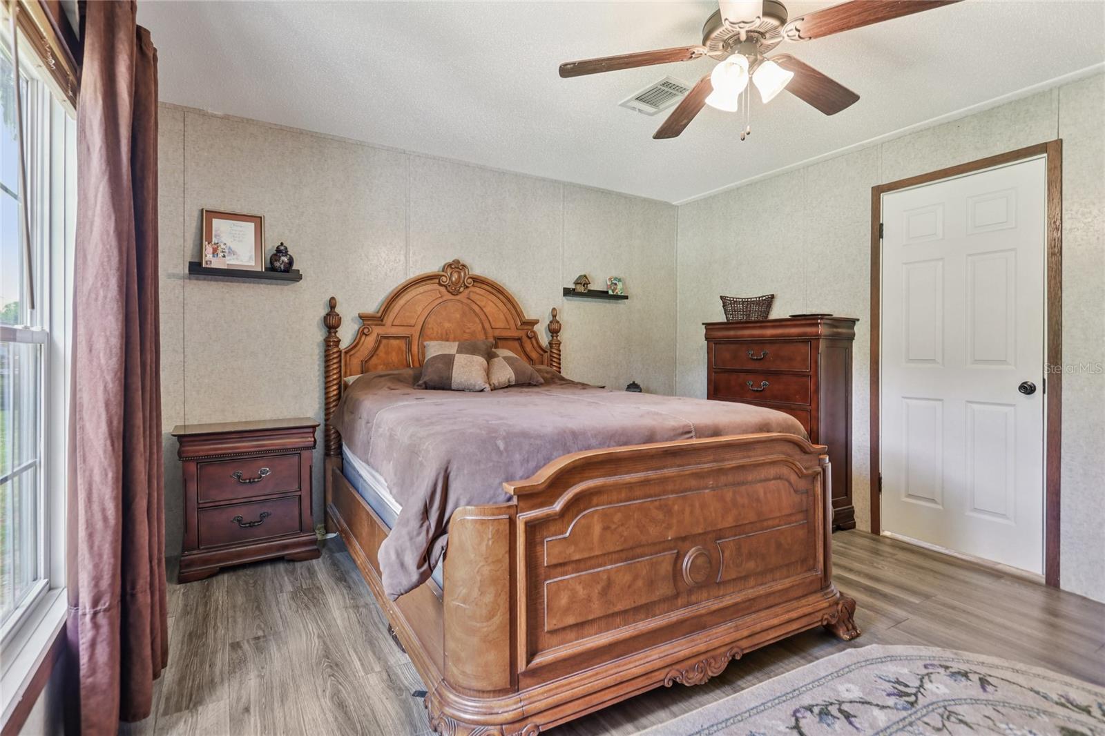 Image 18 of 48 For 3878 145th Street