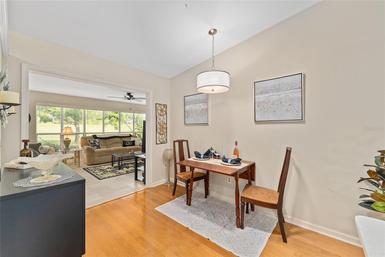 Image 17 of 57 For 934 Orchid Street
