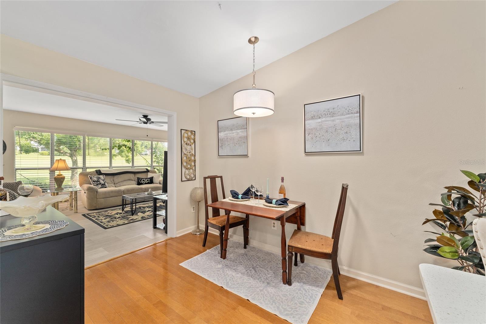 Image 18 of 57 For 934 Orchid Street