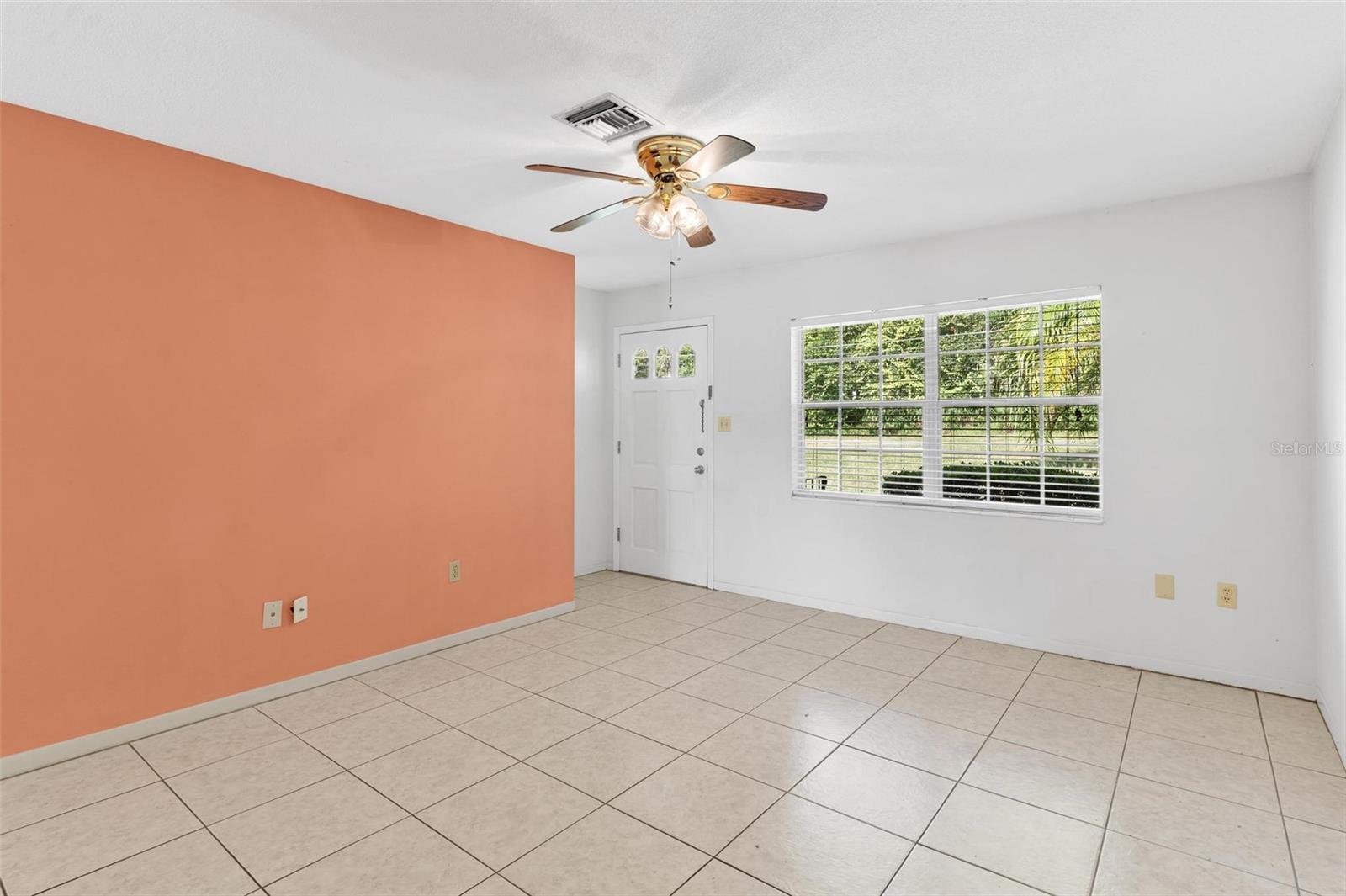 Image 11 of 31 For 445 Grandview Street 10