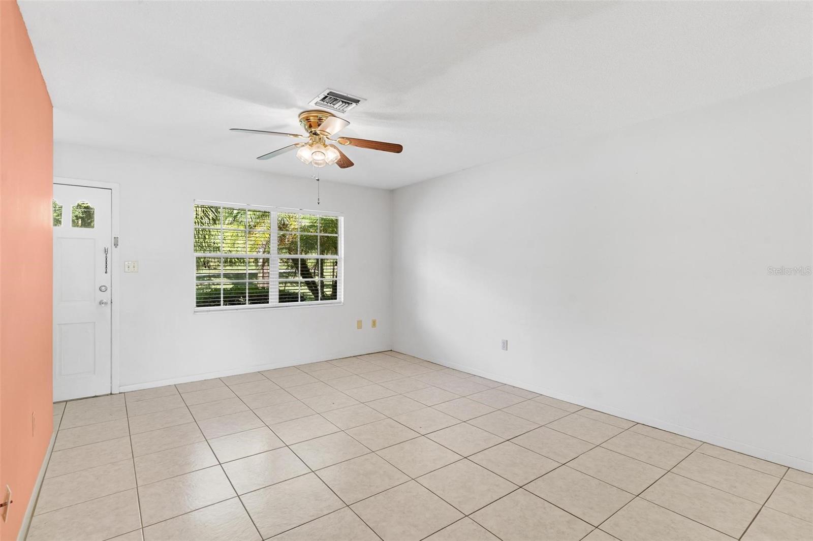 Image 14 of 31 For 445 Grandview Street 10