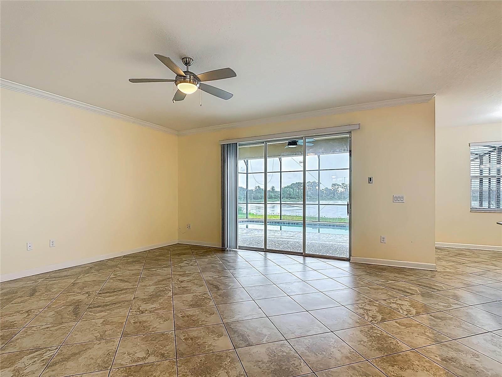 Image 10 of 66 For 2137 Lake Side Avenue