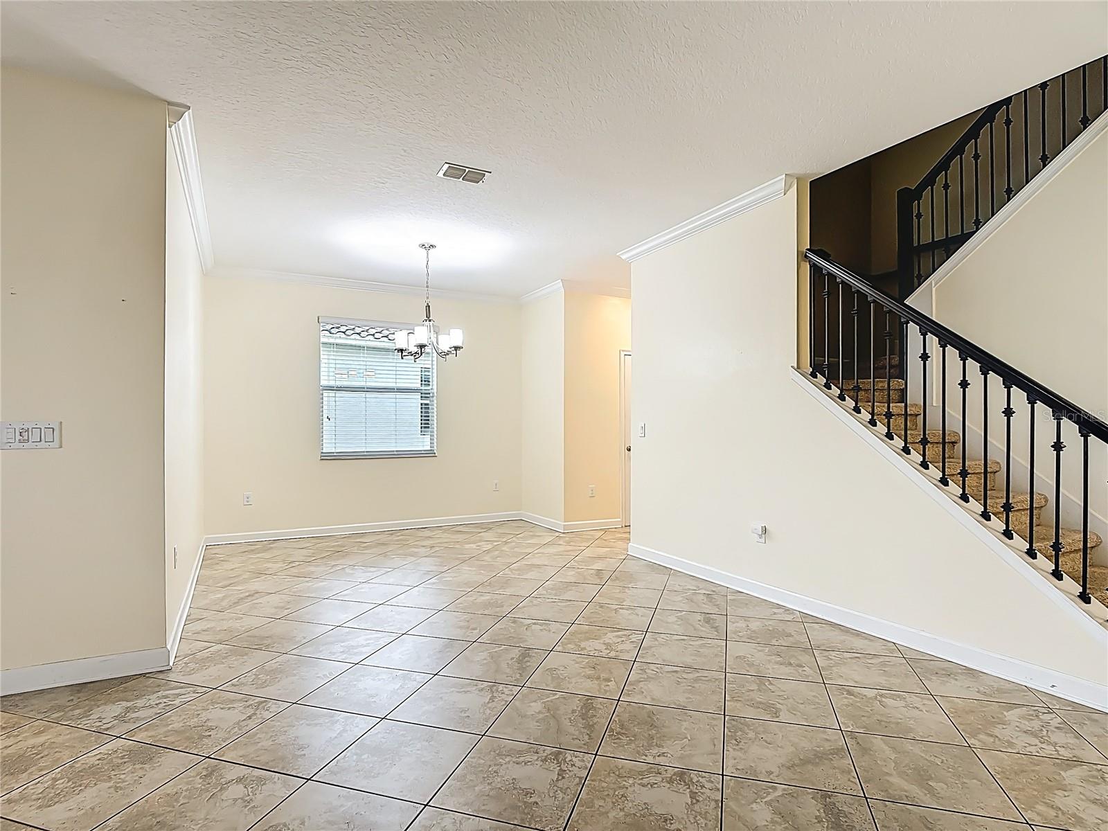 Image 6 of 66 For 2137 Lake Side Avenue