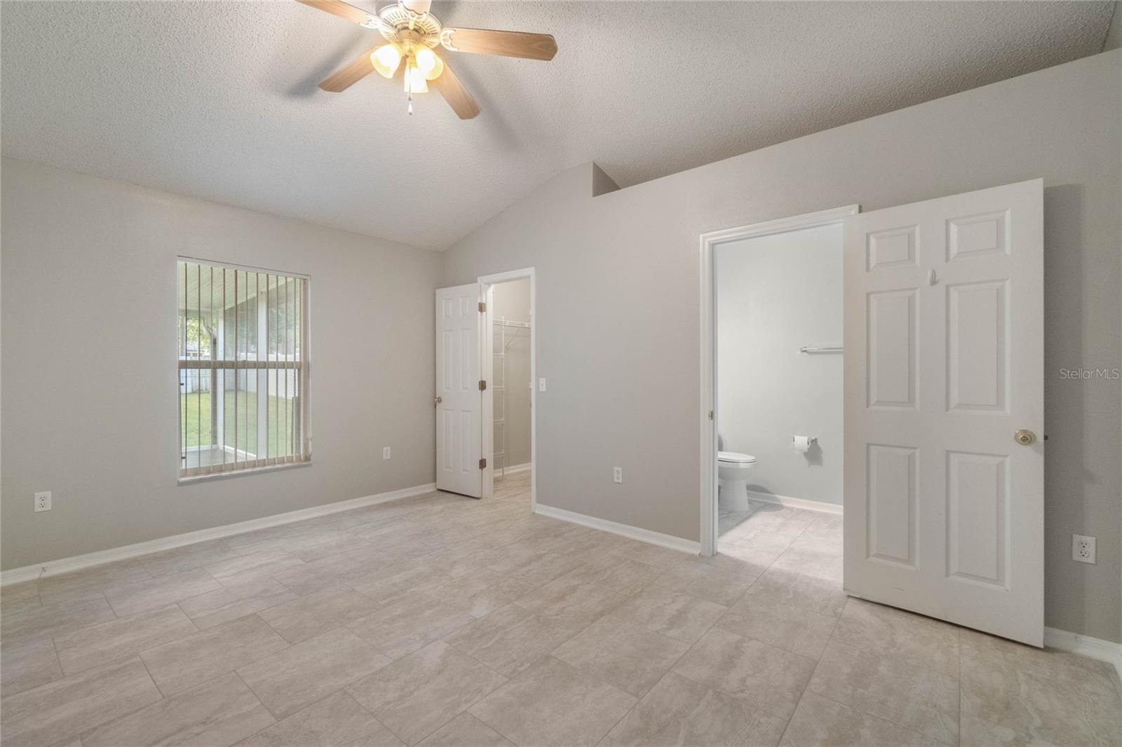 Image 20 of 27 For 116 Timbercreek Pines Circle